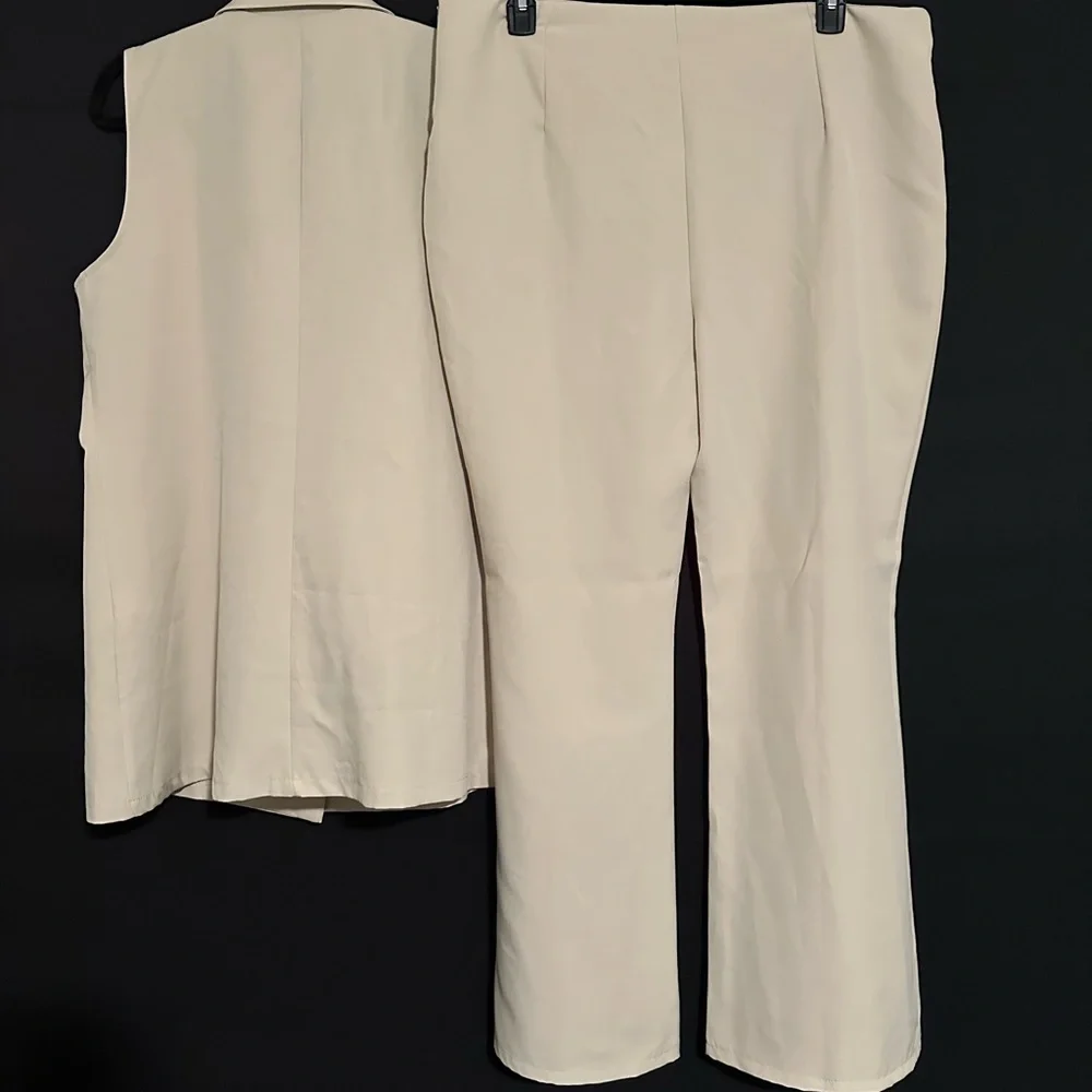🏷️Boohoo Women’s 2-Piece Set - Vest 14/Pant 16 NWT - Picture 3 of 7